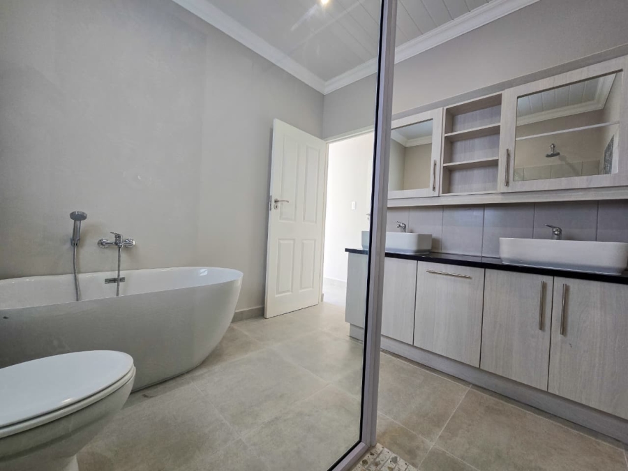 3 Bedroom Property for Sale in Stilbaai Wes Western Cape